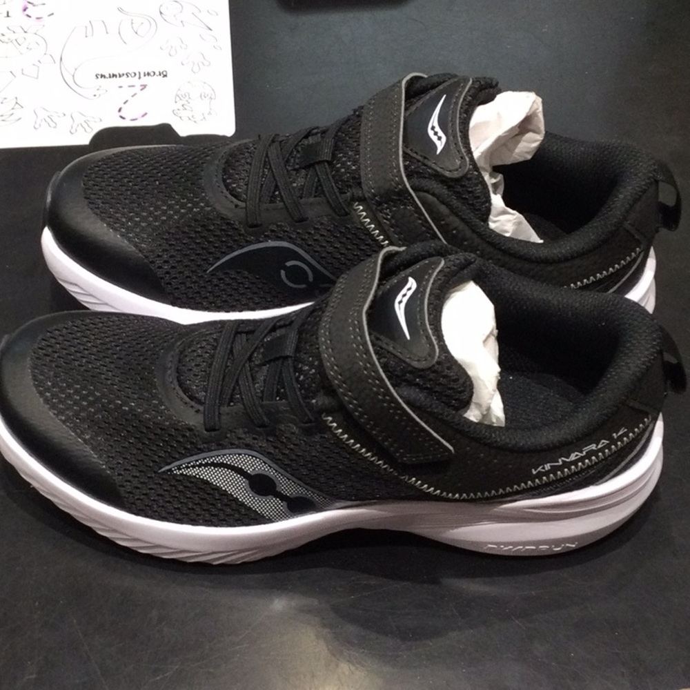 Saucony Kinvara 14 A/C black/grey NWT NIB - Picture 2 of 4